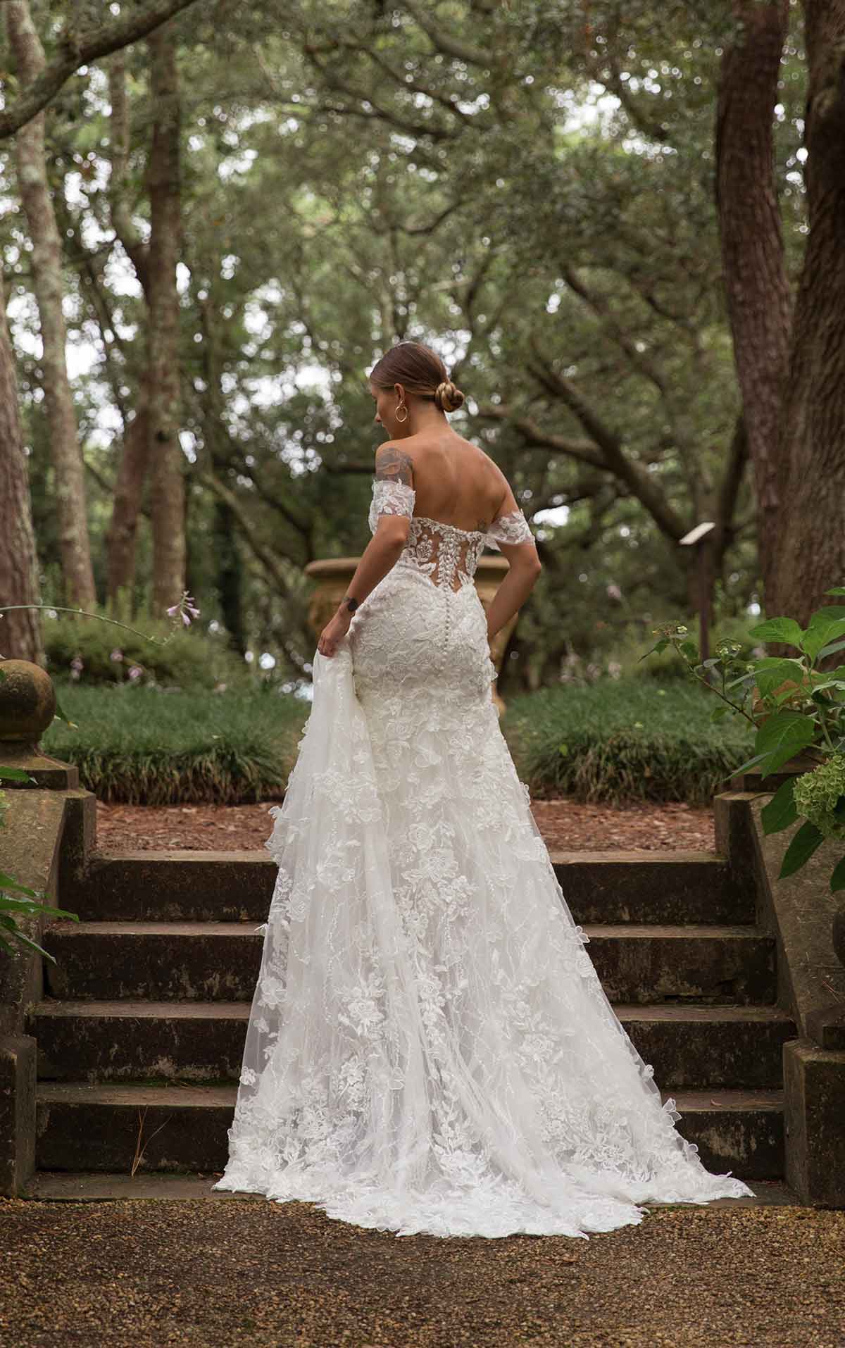 LE1124 Modern Floral Fit-and-Flare Wedding Dress with Detachable Cape by Martina Liana