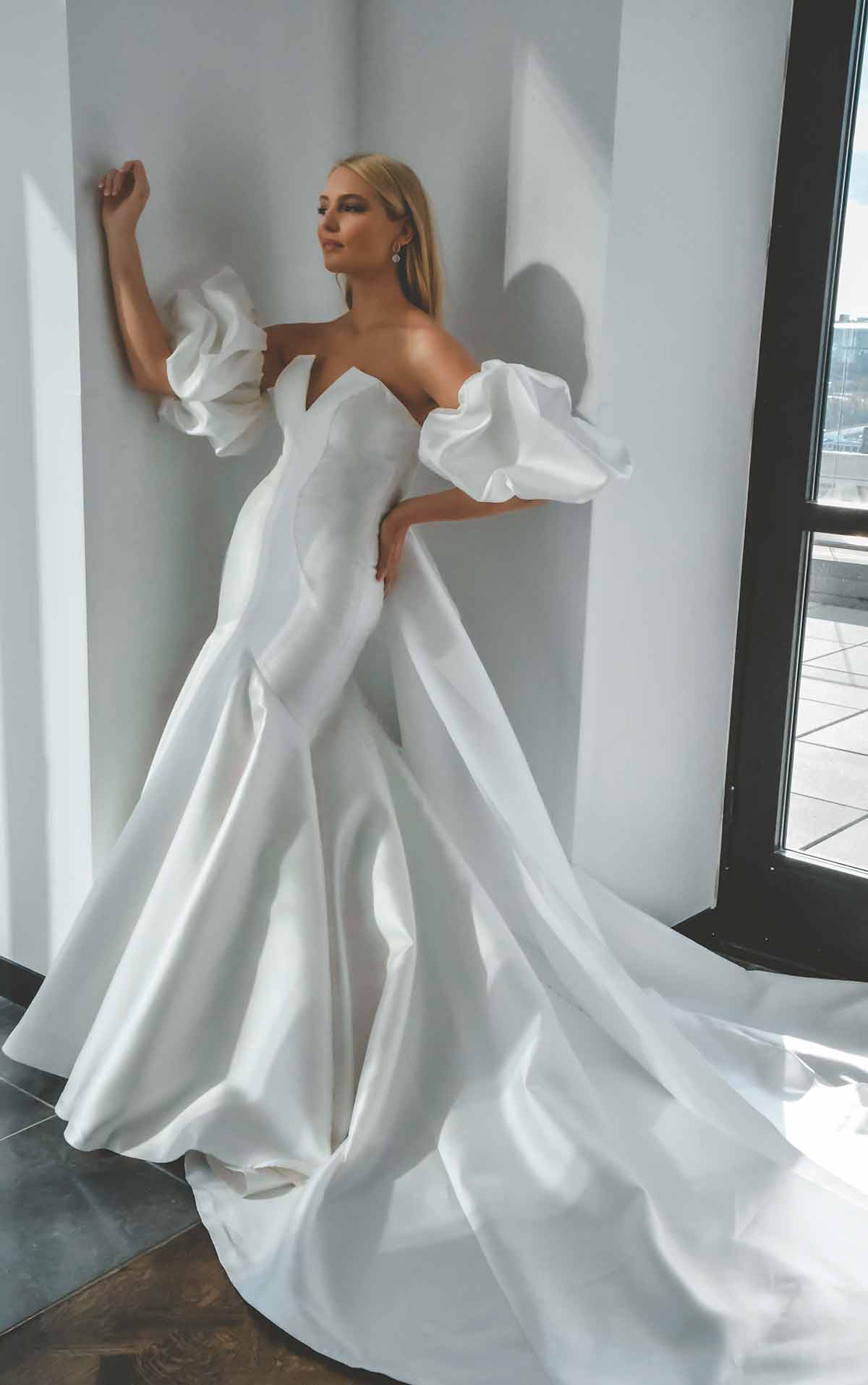 1266 Sleek and Modern Mermaid Wedding Gown with Puffed Sleeves by Martina Liana