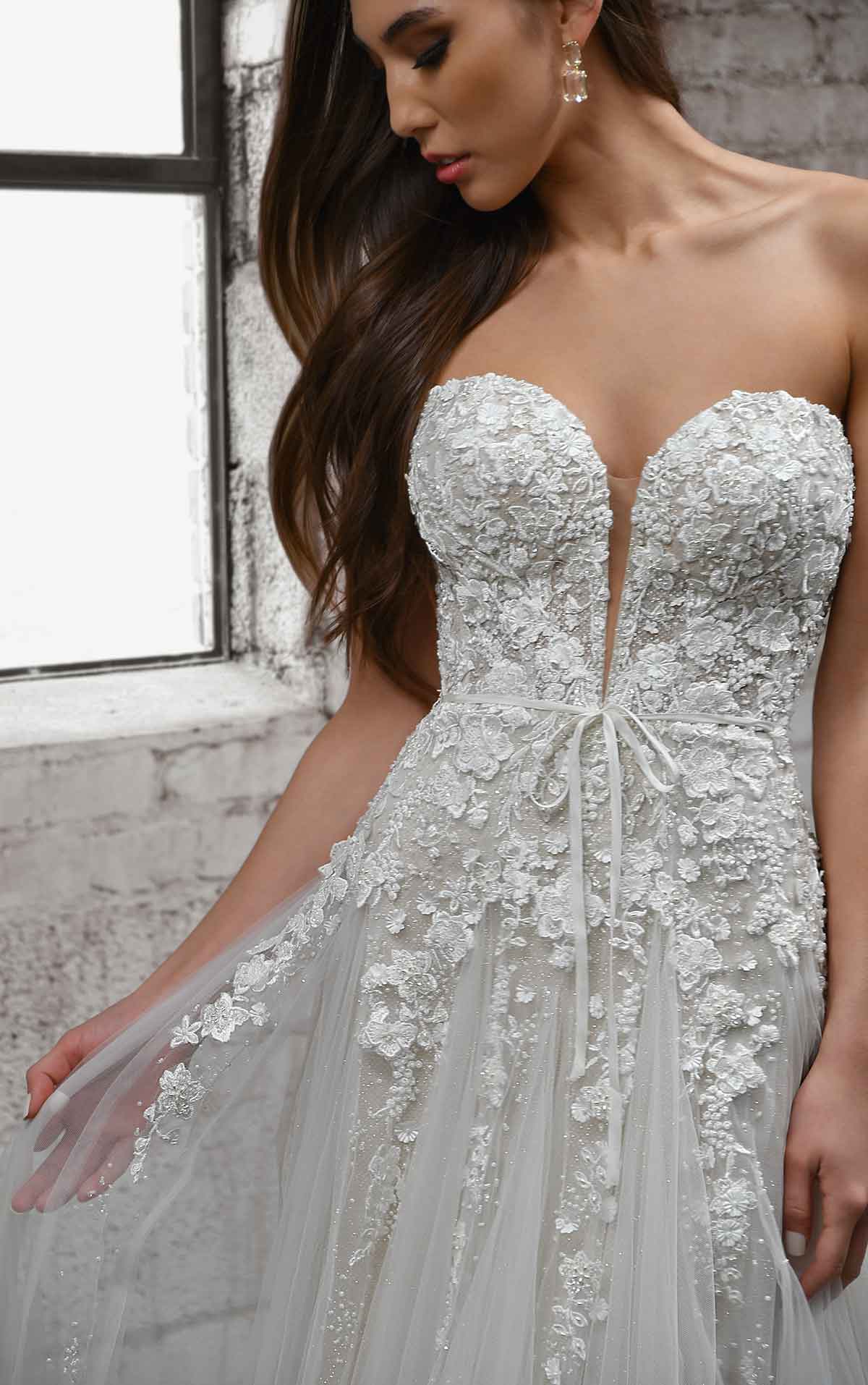 1358 Romantic Sweetheart Neckline Wedding Dress with Floral Details by Martina Liana